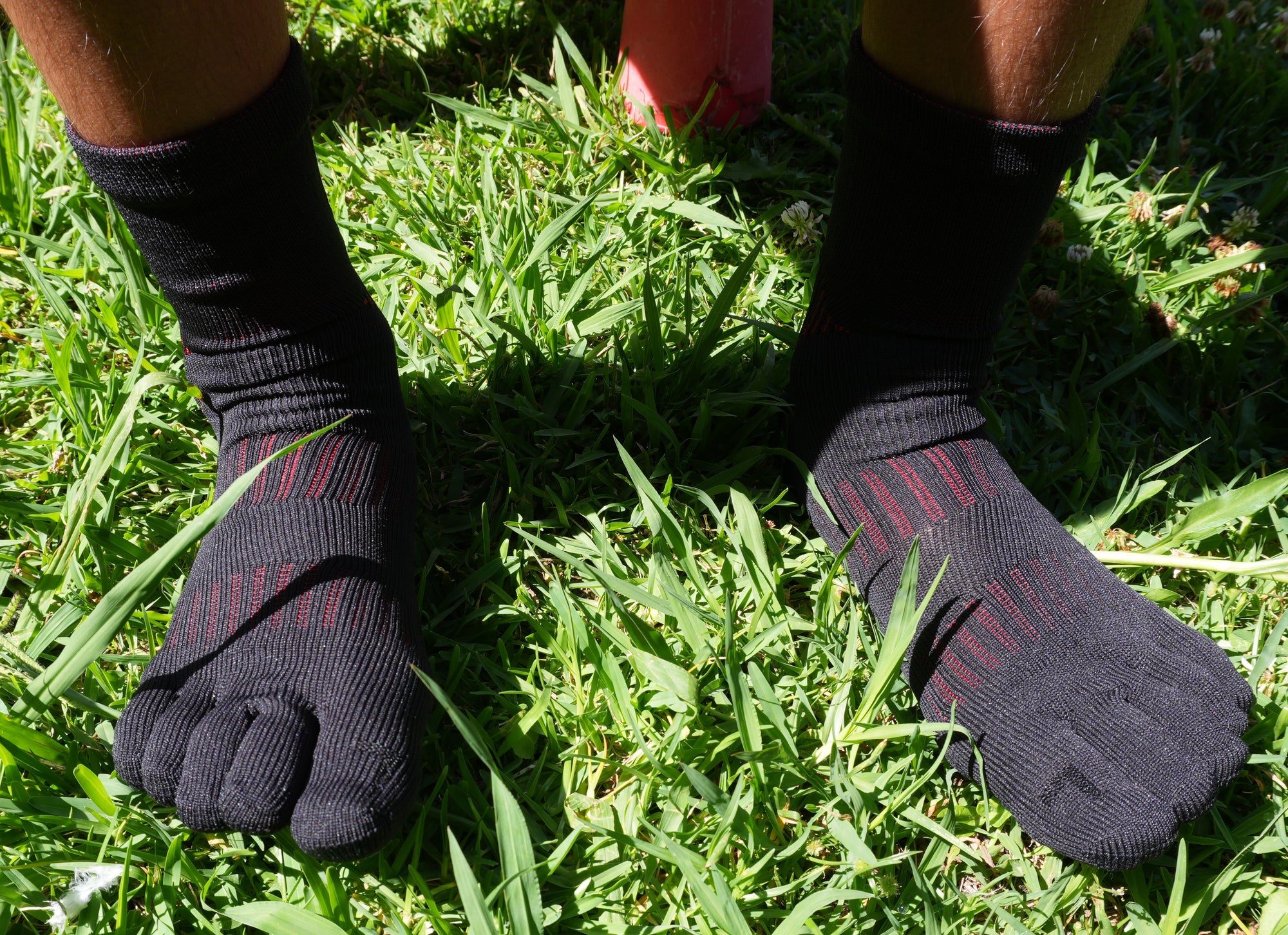 Compression Five‑Toe Grip Socks – Black & Red - V + Force