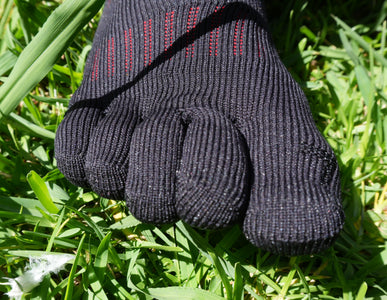 Compression Five‑Toe Grip Socks – Black & Red - V + Force
