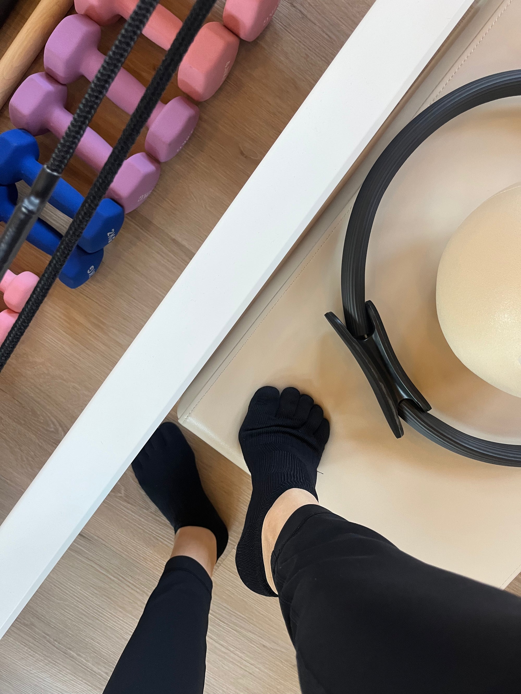 Compression Five‑Toe Ankle Grip Socks – Black - V + Force