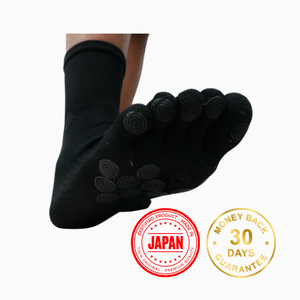 V+Force Extra Grip Five‑Toe Grip Socks – Unisex – High‑Intensity – Black/White - V + Force