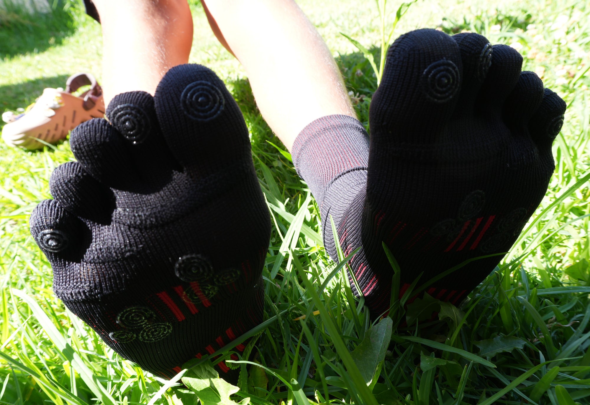 Compression Five‑Toe Grip Socks – Black & Red